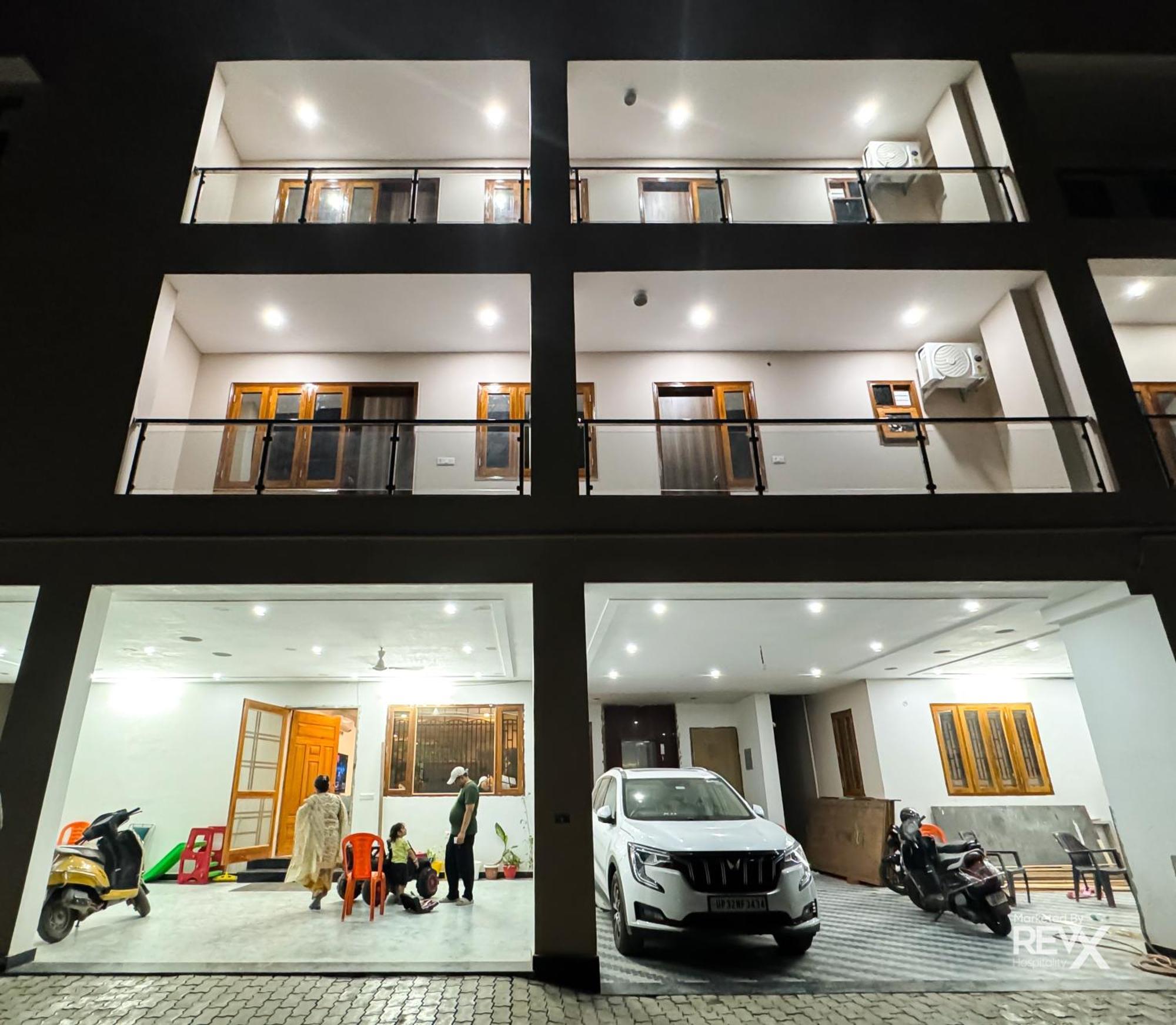 Guru Sadan A Luxe Stay Ayodhya Buitenkant foto