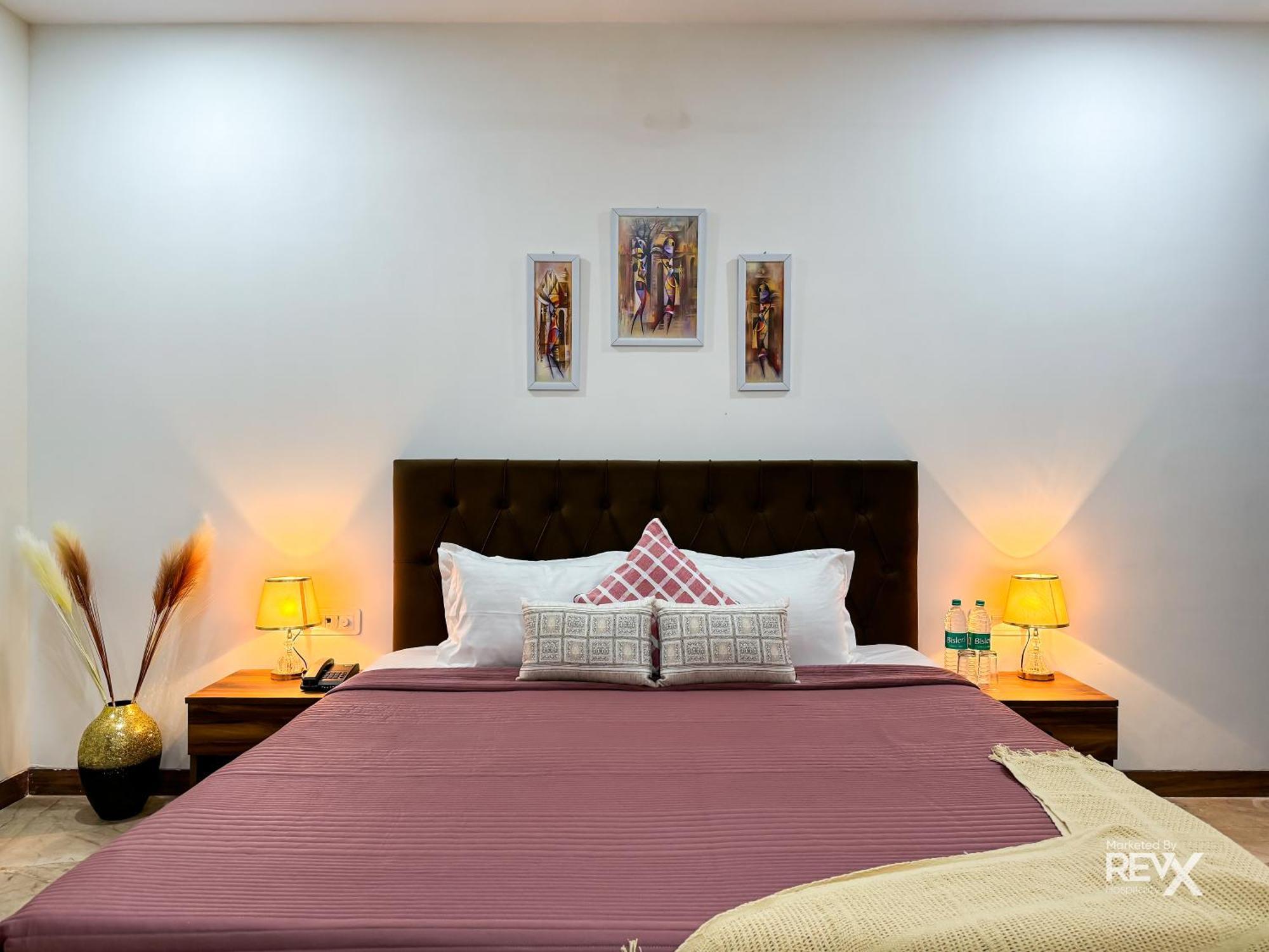 Guru Sadan A Luxe Stay Ayodhya Buitenkant foto