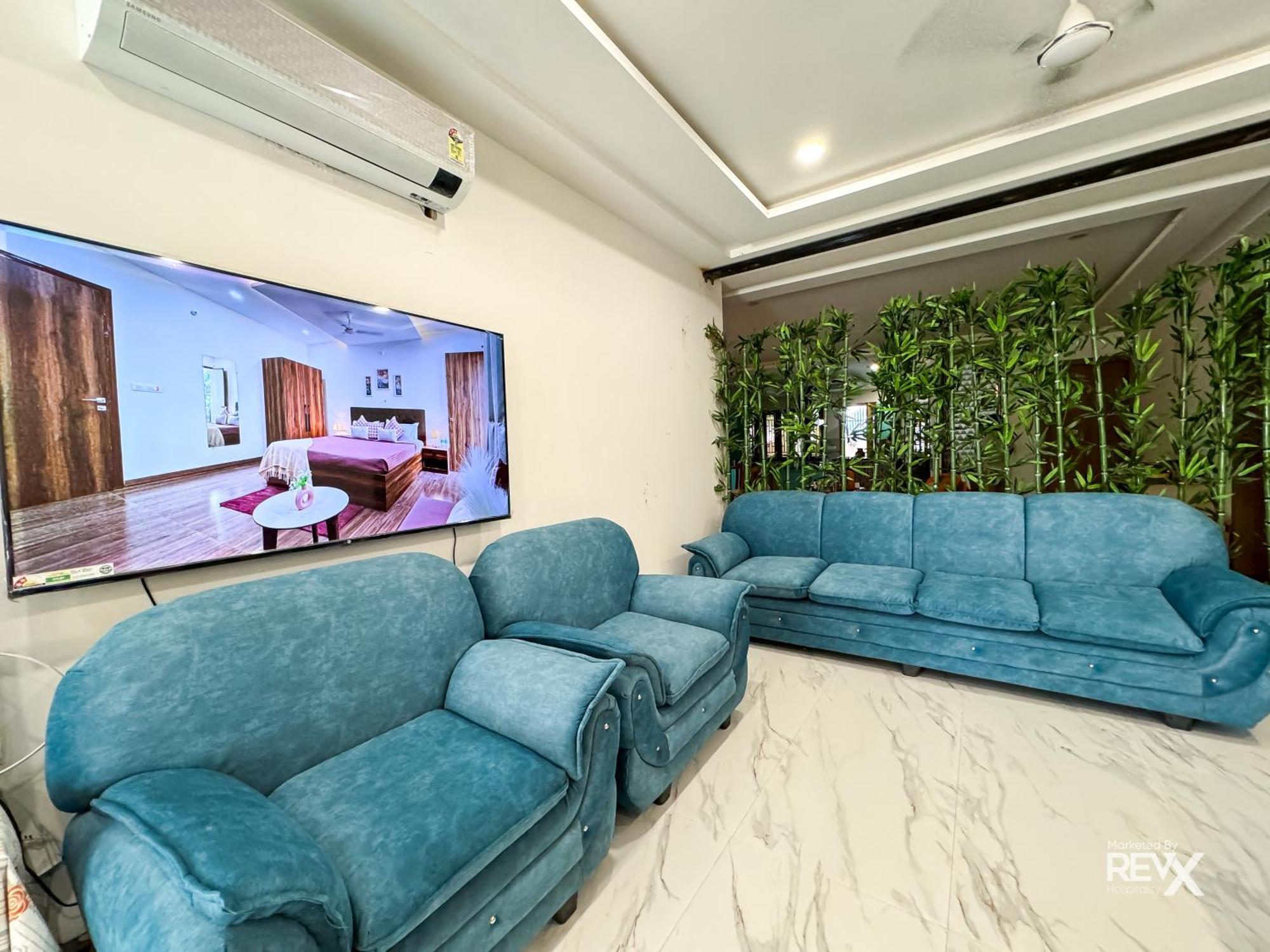 Guru Sadan A Luxe Stay Ayodhya Buitenkant foto