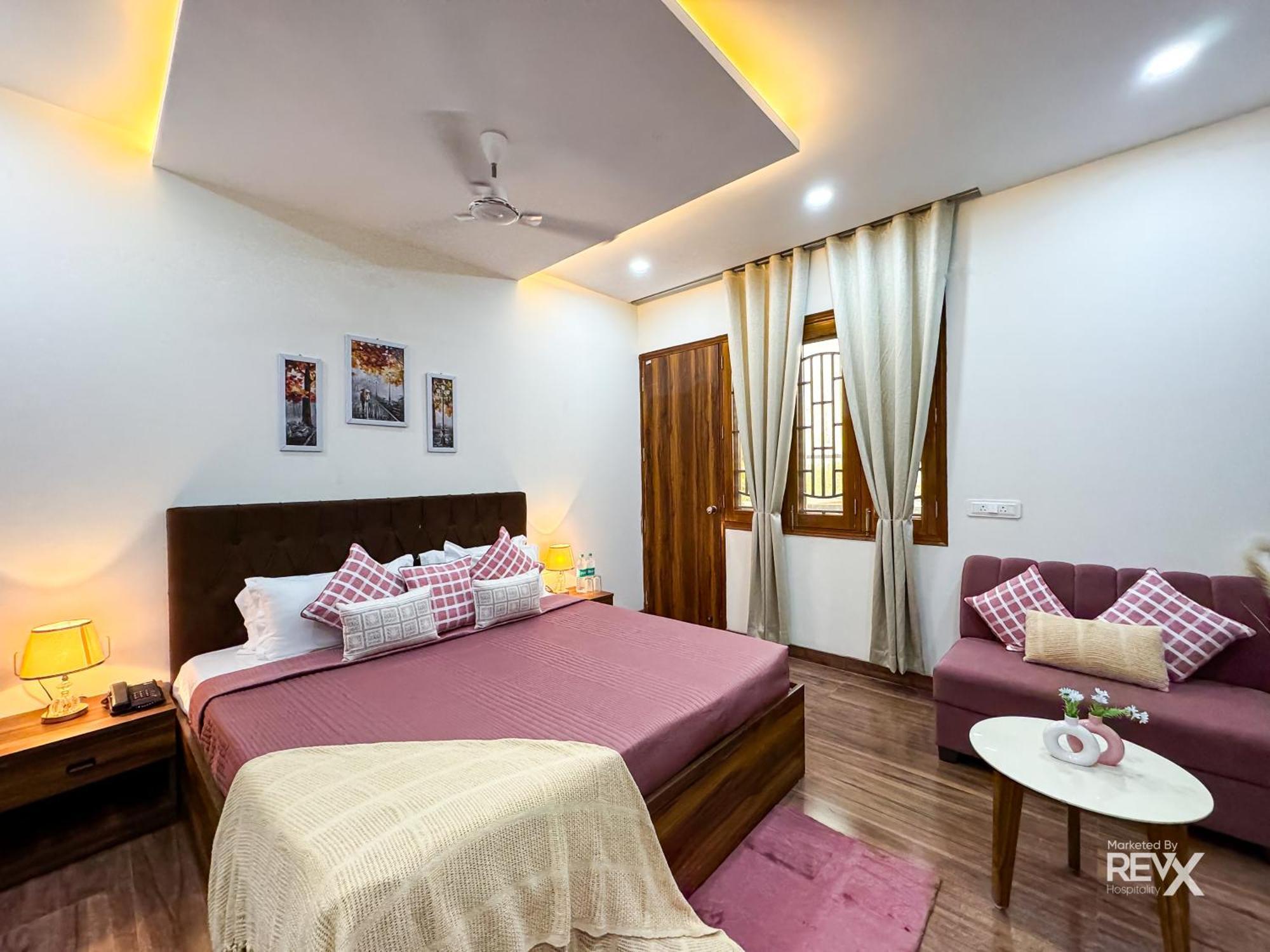 Guru Sadan A Luxe Stay Ayodhya Buitenkant foto